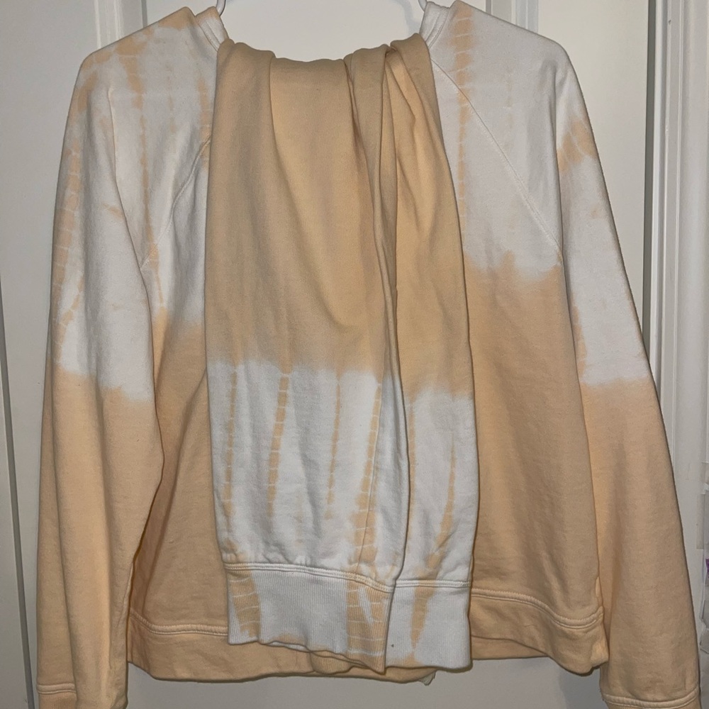 Lounge Set - image 1